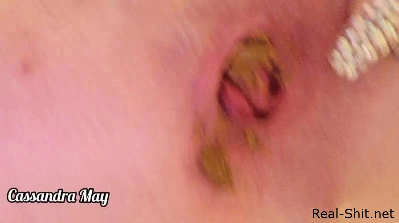 Bathtub Shit and Piss 14 ( Dirty Rosebud) - CassandraMay - Cunt Filled Shit, Shitting In Pantyhose, Pee On Scat