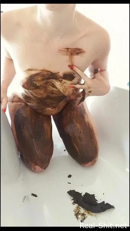 Poop into hand, body and lip smearing - CremeDeLaJen - Licking Feces, Sexy Shit Scat, Desperation Will Crap