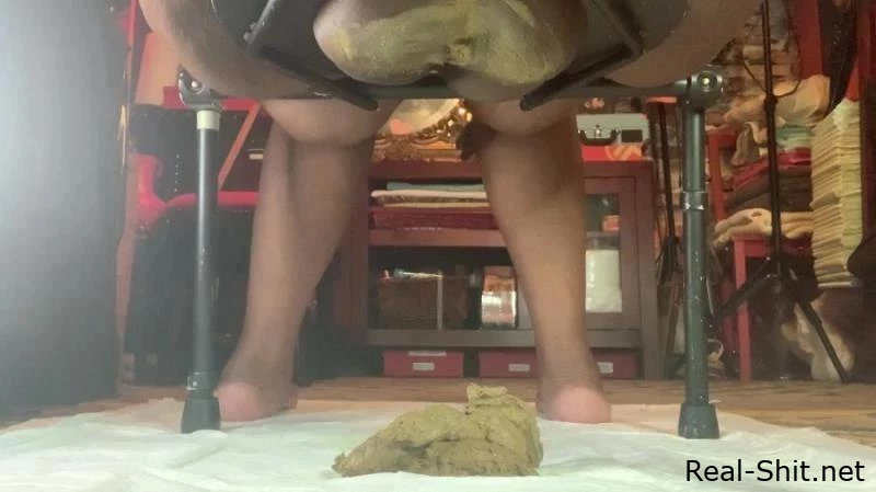 Shitty Rear View 9 - CountessDionysus - Expert Scat, Chunks Of Shit, Scat Slave