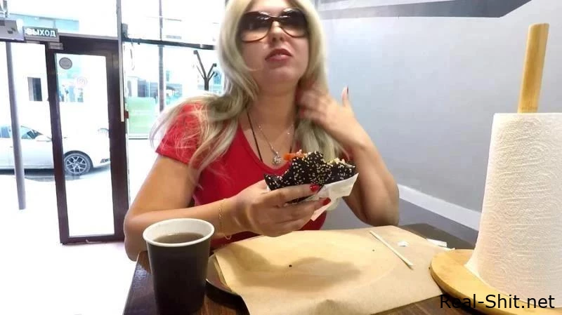 Leggings Pooping In Fast Food Restaurant with janet - Cunt Filled Shit, Shitting In Pantyhose, Pee On Scat