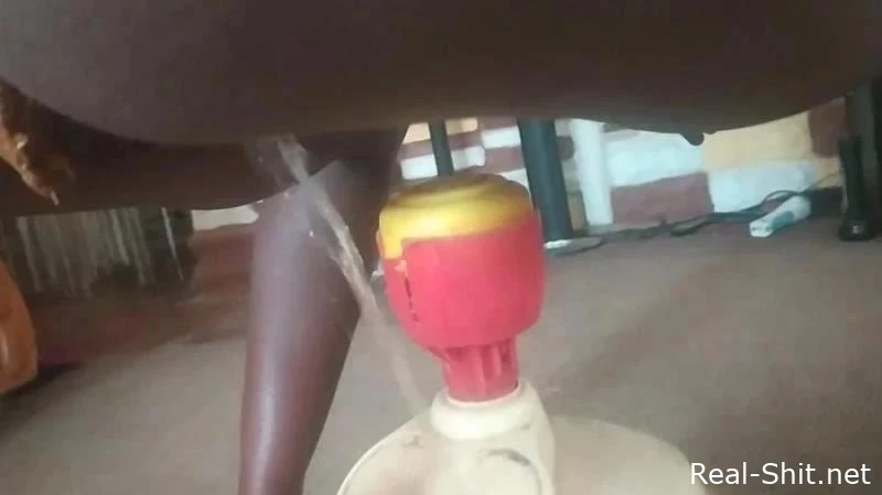 OMG! Shitting on my son's toy car - Pinky_Prada - Escalates Farting, Dipped Into Shit, Toiletpig