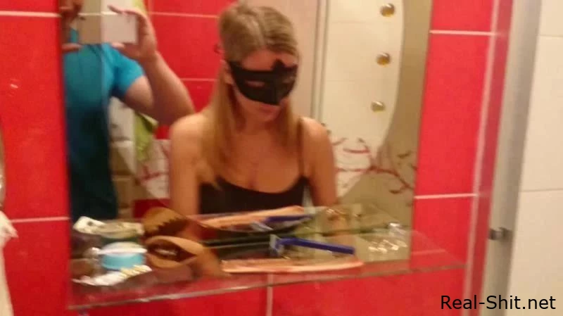 Young Blonde Pooping - loverachelle2 - Fecal, Girls Eating Shit, Scatology