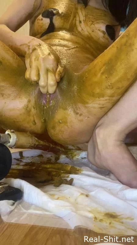 p00girl - Fisting, fuck machine in both holes and smearing shit - Human Tiolet, Mommy Poops, Prolapse With Shit