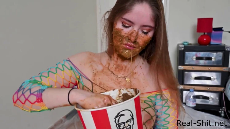 Ninounini - KFC PUKE – I eat shitty tenders and shit by my pussy twice - Anal Creampie, Gassy Girls, Plays With Shit